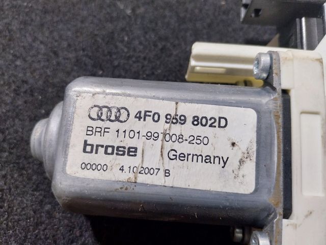 bontott AUDI A5 Jobb első Ablakemelő Motor