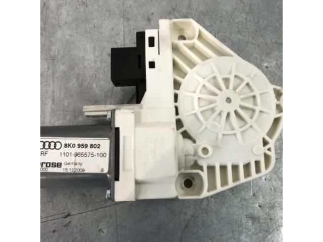 bontott AUDI A5 Jobb első Ablakemelő Motor