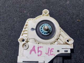bontott AUDI A5 Jobb első Ablakemelő Motor