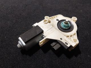 bontott AUDI A5 Jobb első Ablakemelő Motor