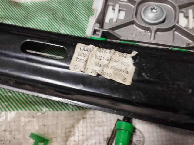 bontott AUDI A5 Jobb első Ablakemelő Szerkezet (Elektromos)