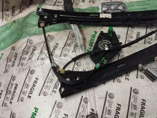 bontott AUDI A5 Jobb első Ablakemelő Szerkezet (Elektromos)