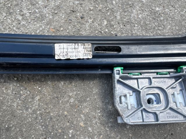 bontott AUDI A5 Jobb első Ablakemelő Szerkezet (Elektromos)