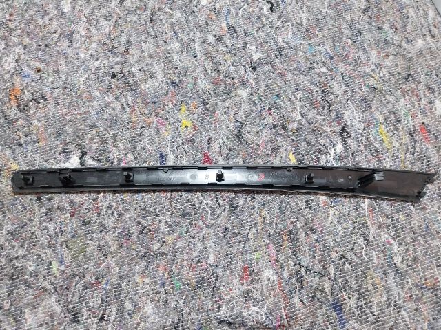 bontott AUDI A5 Jobb első Ajtó Kárpit Díszléc