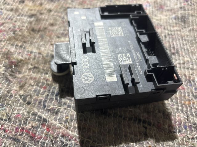 bontott AUDI A5 Jobb első Ajtó Vezérlőegység