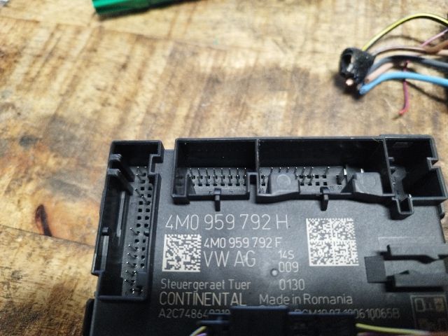 bontott AUDI A5 Jobb első Ajtó Vezérlőegység