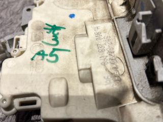 bontott AUDI A5 Jobb első Ajtózár