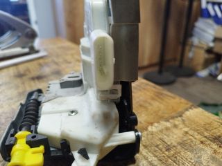 bontott AUDI A5 Jobb első Ajtózár