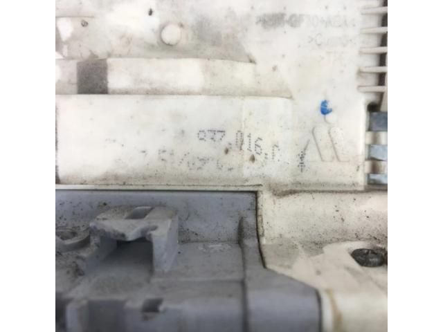 bontott AUDI A5 Jobb első Ajtózár