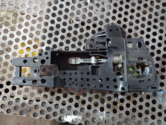 bontott AUDI A5 Jobb első Belső Kilincs