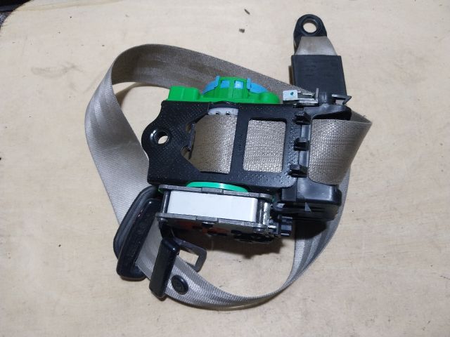 bontott AUDI A5 Jobb első Biztonsági Öv