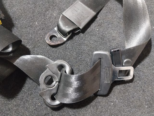 bontott AUDI A5 Jobb első Biztonsági Öv