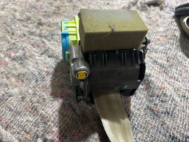 bontott AUDI A5 Jobb első Biztonsági Öv