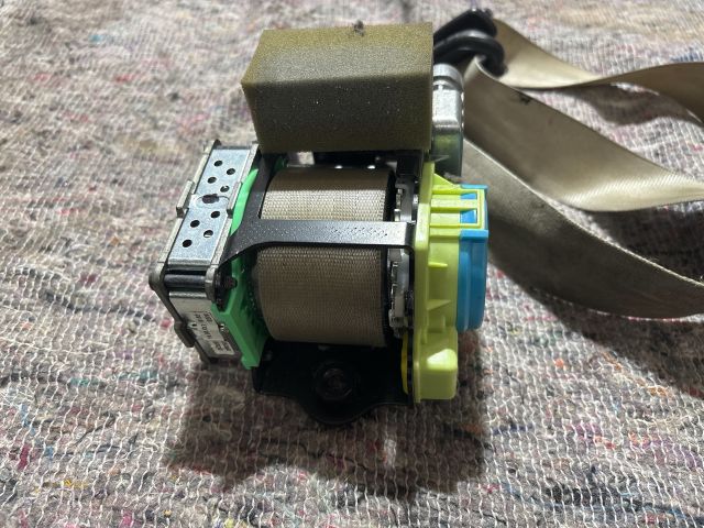 bontott AUDI A5 Jobb első Biztonsági Öv