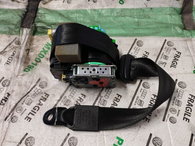 bontott AUDI A5 Jobb első Biztonsági Öv