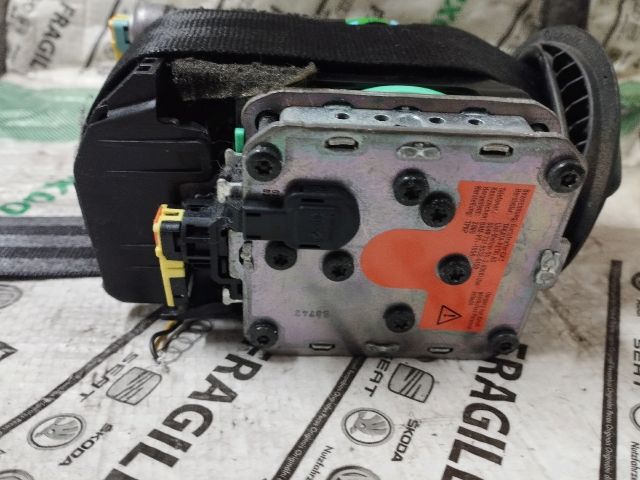 bontott AUDI A5 Jobb első Biztonsági Öv