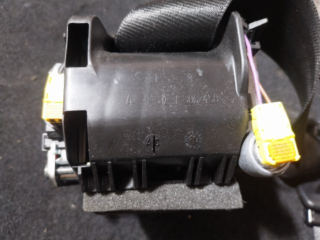 bontott AUDI A5 Jobb első Biztonsági Öv