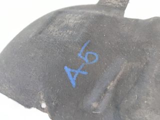 bontott AUDI A5 Jobb első Dobbetét (Kerékjárati, Műanyag)