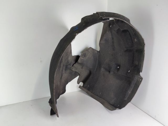 bontott AUDI A5 Jobb első Dobbetét (Kerékjárati, Műanyag)