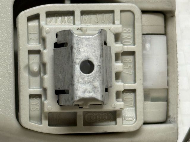 bontott AUDI A5 Jobb első Kapaszkodó (Felső)