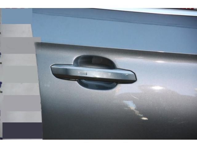 bontott AUDI A5 Jobb első Külső Kilincs