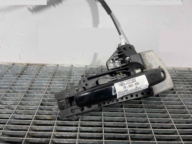 bontott AUDI A5 Jobb első Külső Kilincs