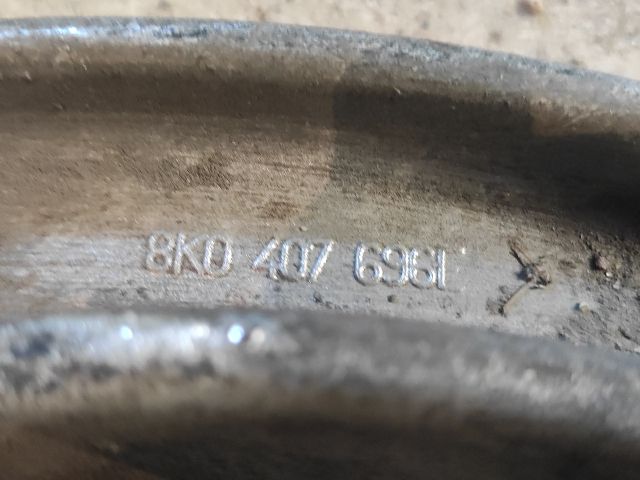 bontott AUDI A5 Jobb első Lengőkar