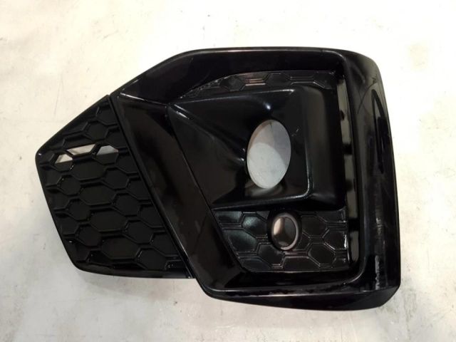 bontott AUDI A5 Jobb első Lökhárító Vakborítás