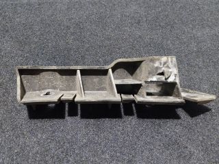 bontott AUDI A5 Jobb első Oldal Lökhárító Tartó (Műanyag)