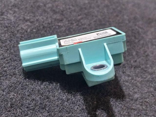 bontott AUDI A5 Jobb első Oldal Ütközés Érzékelő