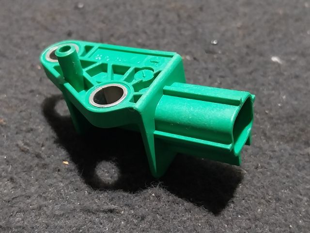 bontott AUDI A5 Jobb első Oldal Ütközés Érzékelő