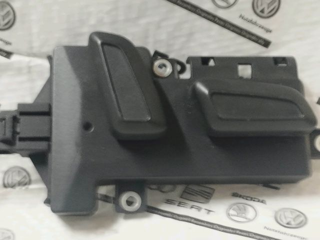 bontott AUDI A5 Jobb első Ülésállító Kapcsoló