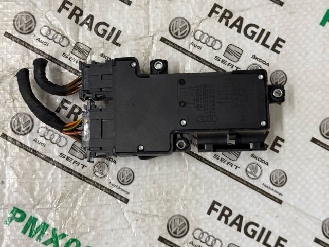 bontott AUDI A5 Jobb első Ülésállító Kapcsoló