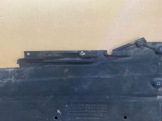 bontott AUDI A5 Jobb Fenéklemez