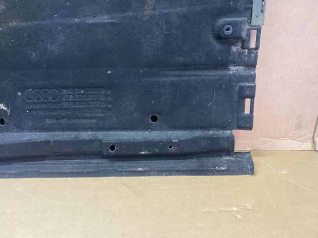bontott AUDI A5 Jobb Fenéklemez