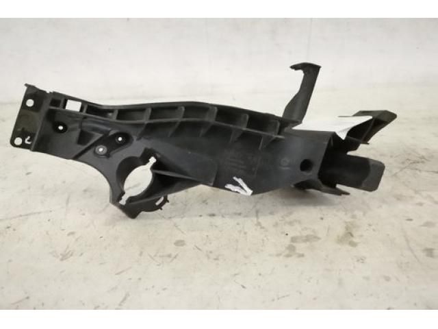 bontott AUDI A5 Jobb Fényszóró Tartó