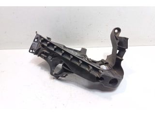 bontott AUDI A5 Jobb Fényszóró Tartó