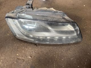bontott AUDI A5 Jobb Fényszóró