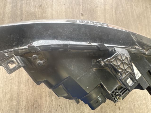 bontott AUDI A5 Jobb Fényszóró