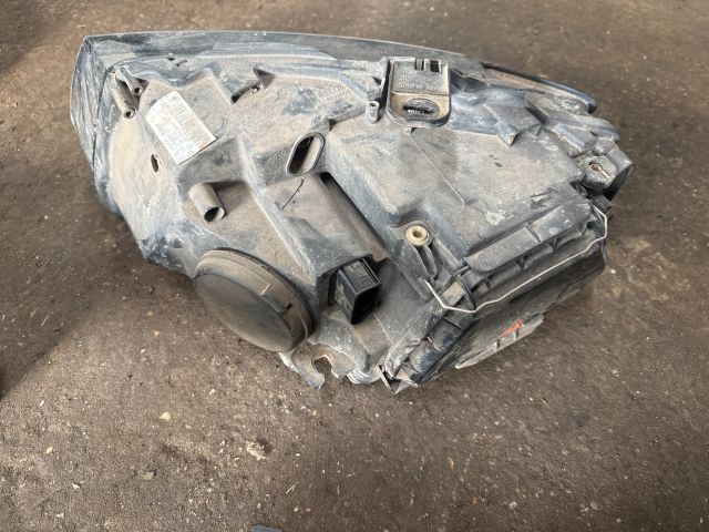 bontott AUDI A5 Jobb Fényszóró