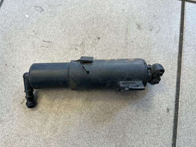 bontott AUDI A5 Jobb Fényszórómosó Fúvóka