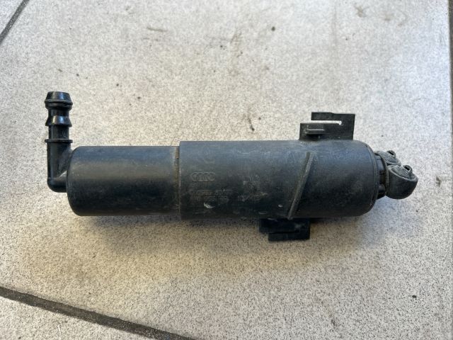 bontott AUDI A5 Jobb Fényszórómosó Fúvóka