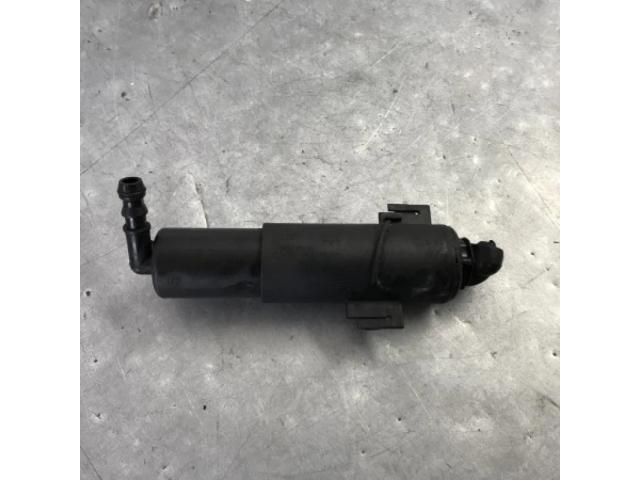 bontott AUDI A5 Jobb Fényszórómosó Fúvóka