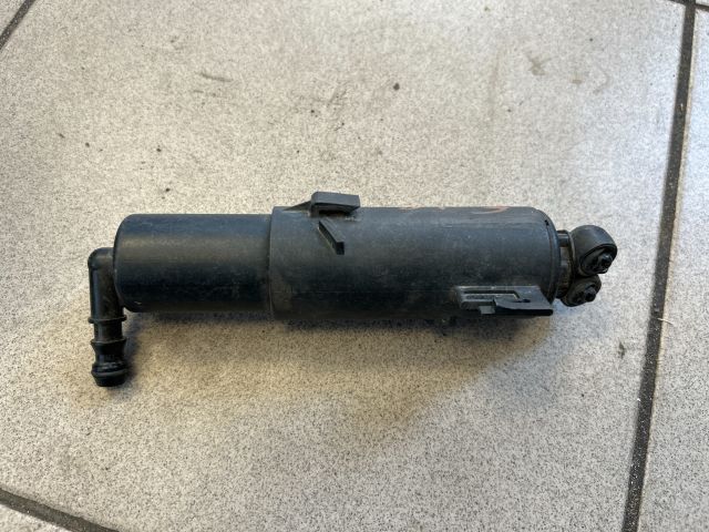 bontott AUDI A5 Jobb Fényszórómosó Fúvóka