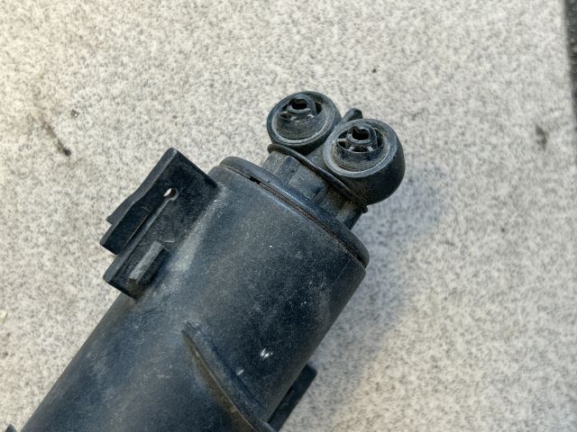 bontott AUDI A5 Jobb Fényszórómosó Fúvóka