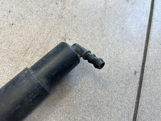 bontott AUDI A5 Jobb Fényszórómosó Fúvóka