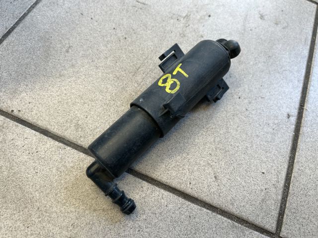 bontott AUDI A5 Jobb Fényszórómosó Fúvóka