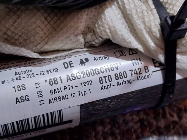 bontott AUDI A5 Jobb Függönylégzsák és Oldallégzsák