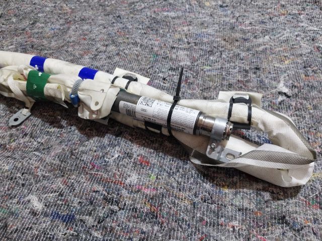 bontott AUDI A5 Jobb Függönylégzsák és Oldallégzsák