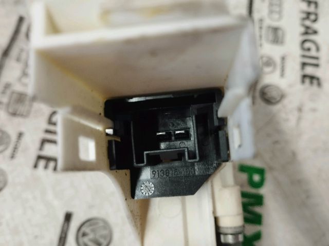 bontott AUDI A5 Jobb hátsó Ablakemelő Motor